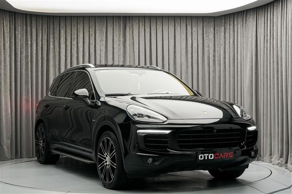 PORSCHE-CAYENNE-2016