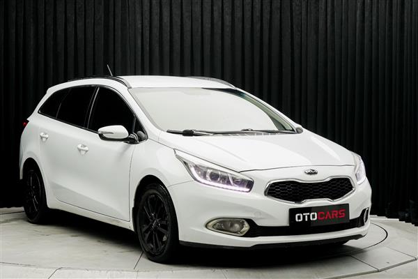 KIA-CEE'D-2013