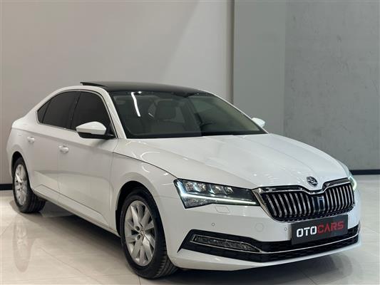 SKODA-SUPERB-2019