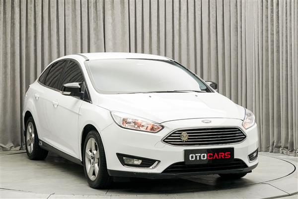 FORD-FOCUS-2014