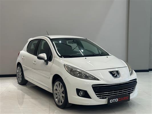 PEUGEOT-207-2011