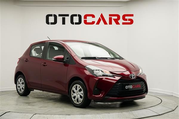 TOYOTA-YARIS-2017