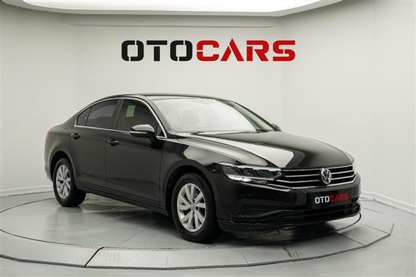 VOLKSWAGEN-PASSAT-2020