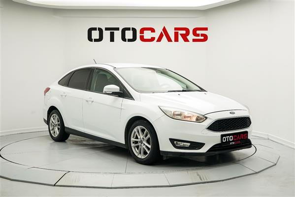 FORD-FOCUS-2017