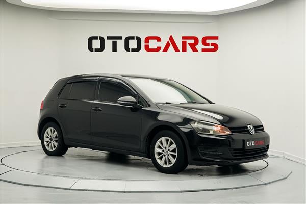 VOLKSWAGEN-GOLF-2013