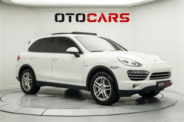 PORSCHE-CAYENNE-2014