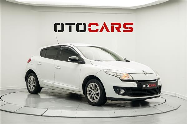 RENAULT-MEGANE-2012