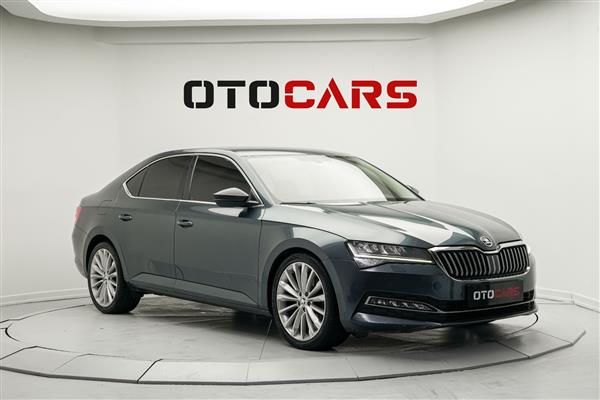 SKODA-SUPERB-2021