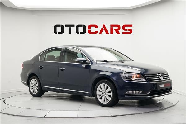 VOLKSWAGEN-PASSAT-2012