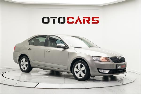 SKODA-OCTAVIA-2015