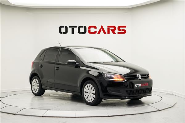 VOLKSWAGEN-POLO-2014