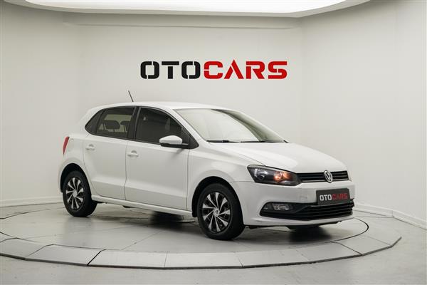 VOLKSWAGEN-POLO-2015