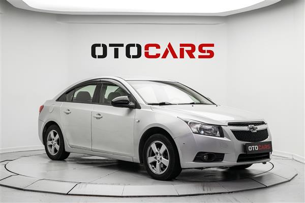 CHEVROLET-CRUZE-2010
