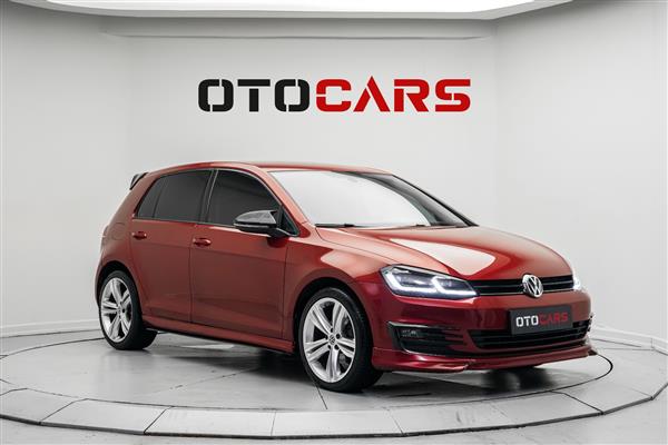 VOLKSWAGEN-GOLF-2015
