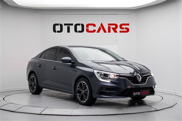 RENAULT-MEGANE-2023