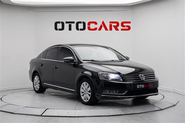 VOLKSWAGEN-PASSAT-2013