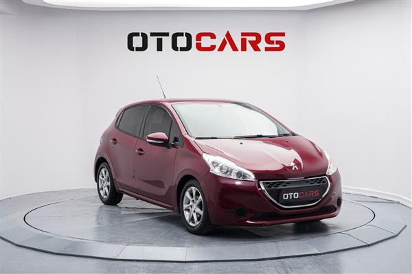 PEUGEOT-208-2012