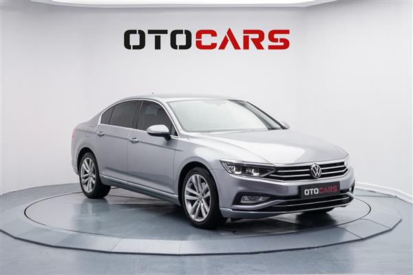 VOLKSWAGEN-PASSAT-2020
