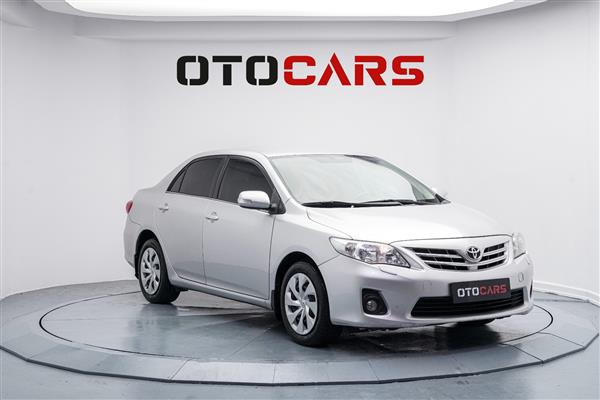 TOYOTA-COROLLA-2011