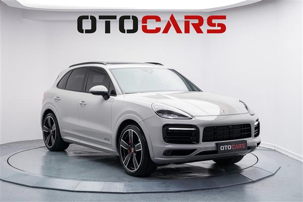 PORSCHE-CAYENNE-2022