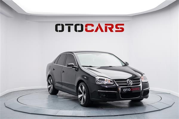 VOLKSWAGEN-JETTA-2010
