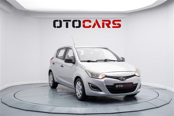 HYUNDAI-I20-2013