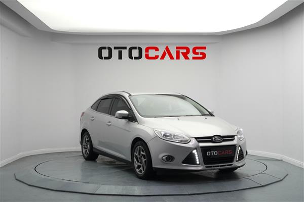 FORD-FOCUS-2013