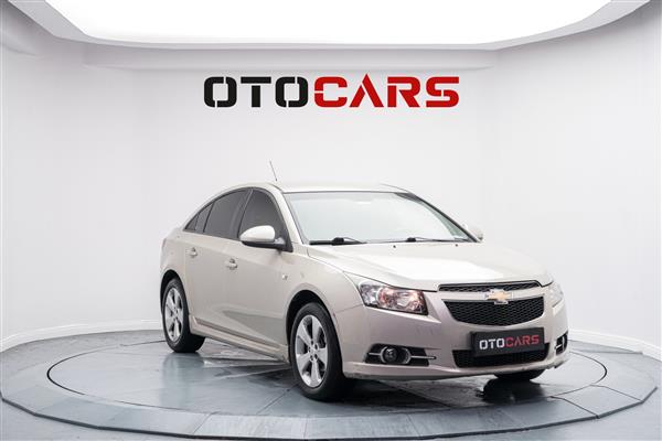 CHEVROLET-CRUZE-2011