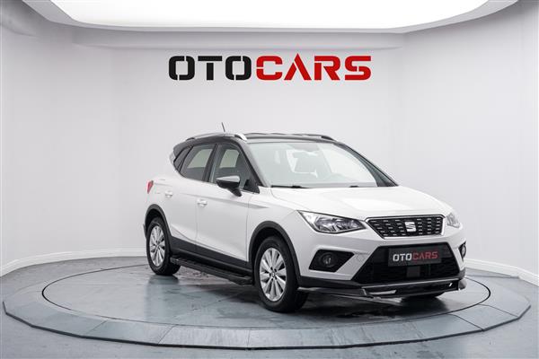 SEAT-ARONA-2019